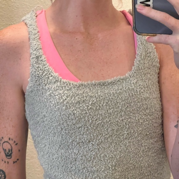 SKIMS fuzzy cozy tank top - Picture 3 of 3